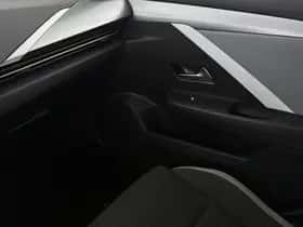 Opel Astra (2022) thumbnail 38