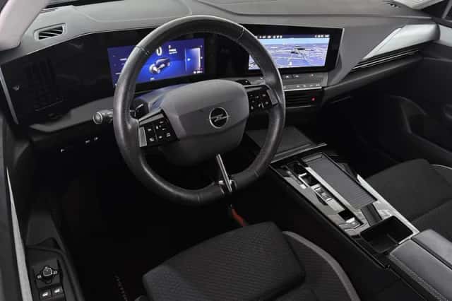 Opel Astra (2022) thumbnail 5