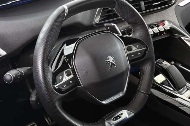Peugeot 3008 (2022) thumbnail 12