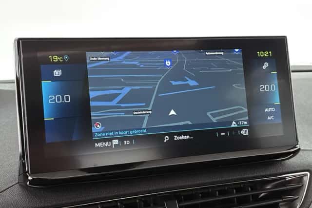 Peugeot 3008 (2022) thumbnail 13