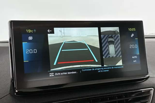 Peugeot 3008 (2022) thumbnail 16