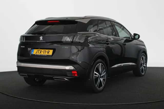 Peugeot 3008 (2022) thumbnail 3