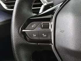 Peugeot 3008 (2022) thumbnail 25