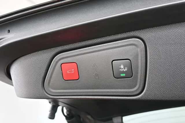 Peugeot 3008 (2022) thumbnail 33