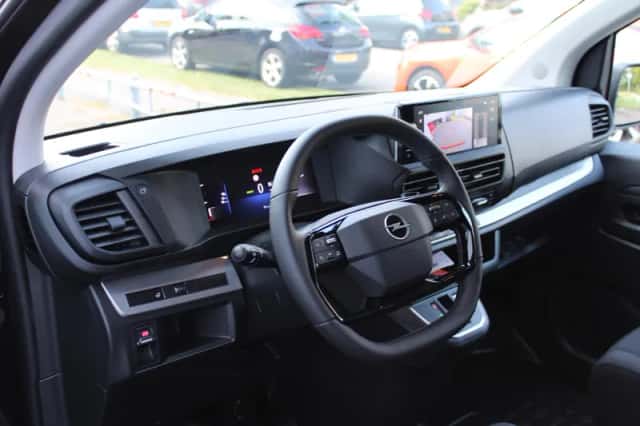 Opel Vivaro-e (2025) thumbnail 9