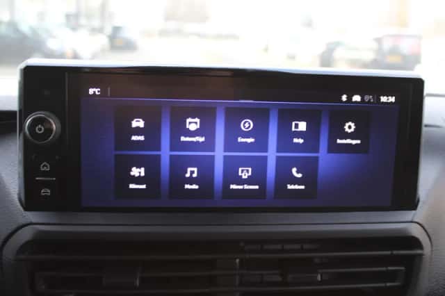 Opel Vivaro-e (2025) thumbnail 16