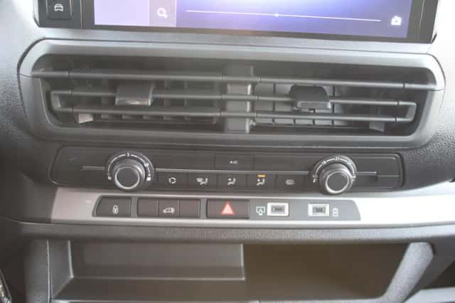 Opel Vivaro-e (2025) thumbnail 18