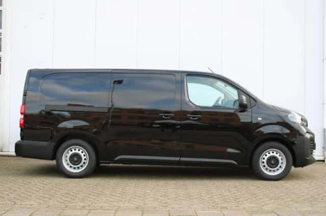 Opel Vivaro-e (2025) thumbnail 4