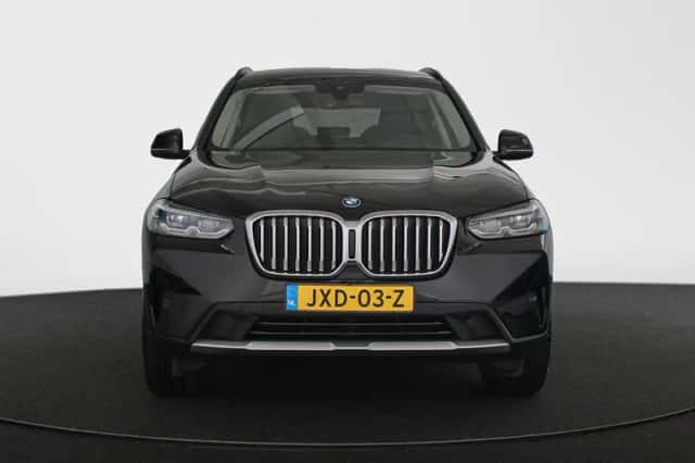 BMW X3 (2022) thumbnail 14
