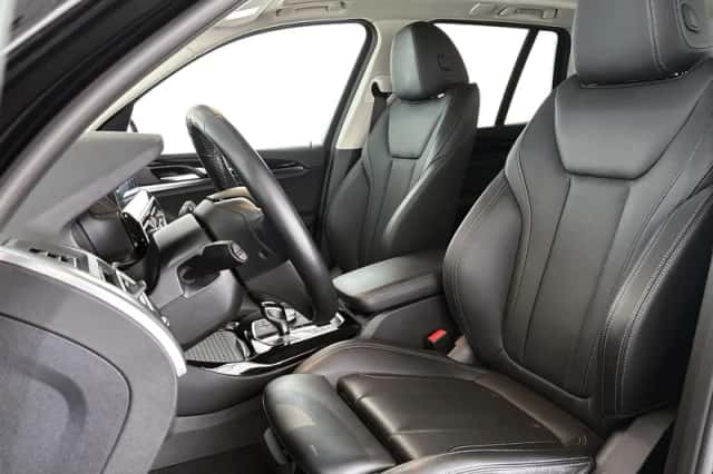 BMW X3 (2022) thumbnail 6