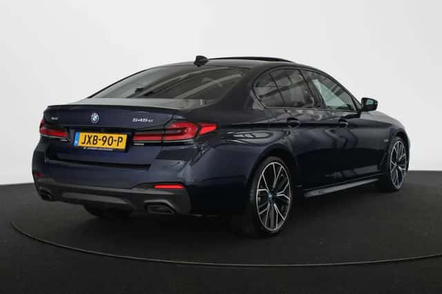 BMW 5-Serie (2022) thumbnail 3