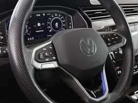 Volkswagen Passat (2022) thumbnail 12