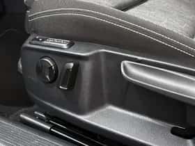 Volkswagen Passat (2022) thumbnail 18