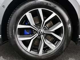 Volkswagen Passat (2022) thumbnail 24