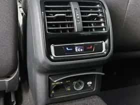 Volkswagen Passat (2022) thumbnail 37