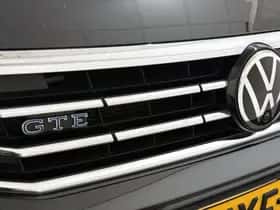 Volkswagen Passat (2022) thumbnail 40