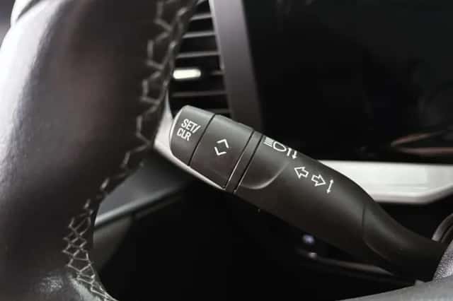 Opel Mokka-e (2021) thumbnail 18