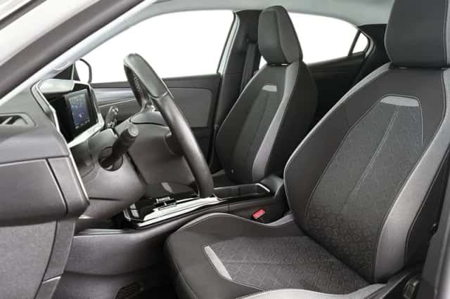 Opel Mokka-e (2021) thumbnail 6