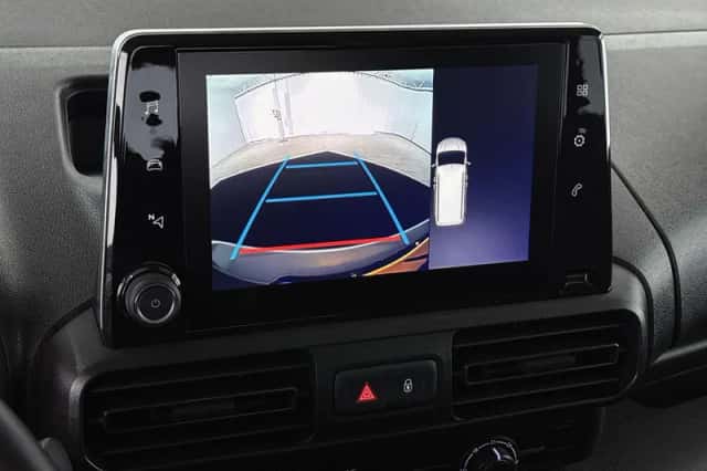 Opel Combo (2019) thumbnail 15
