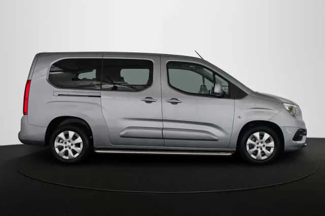Opel Combo (2019) thumbnail 32