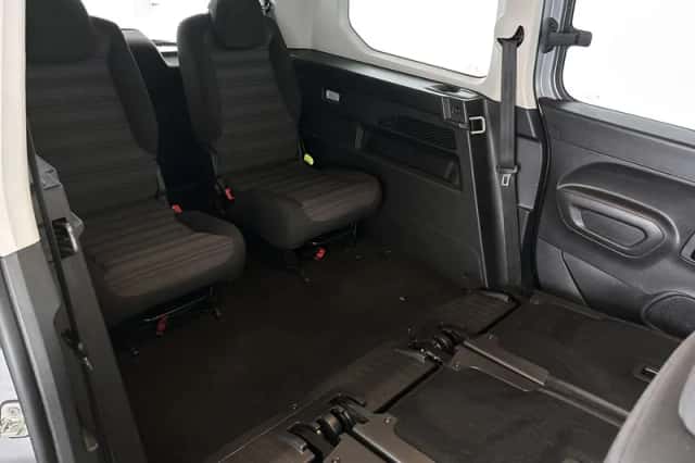 Opel Combo (2019) thumbnail 36