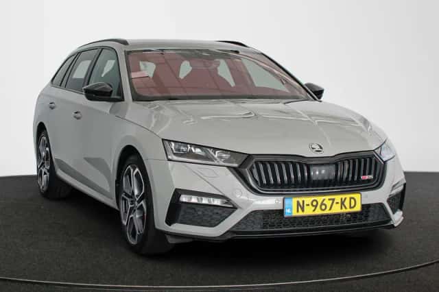 Škoda Octavia (2021) thumbnail 2