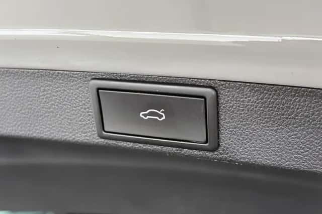 Škoda Octavia (2021) thumbnail 11