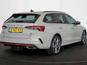 Škoda Octavia (2021) thumbnail 3