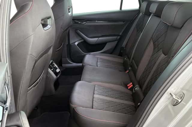 Škoda Octavia (2021) thumbnail 7
