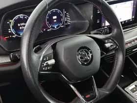 Škoda Octavia (2021) thumbnail 8