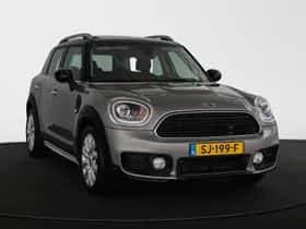 MINI Countryman (2018) thumbnail 2
