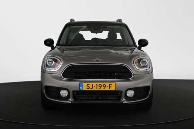 MINI Countryman (2018) thumbnail 14