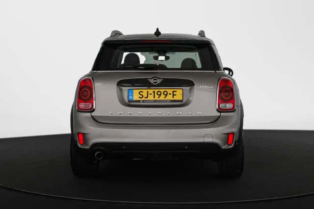 MINI Countryman (2018) thumbnail 15
