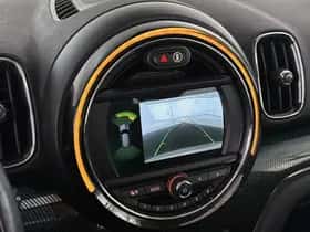 MINI Countryman (2018) thumbnail 16