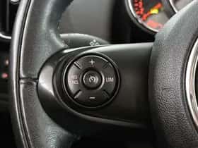 MINI Countryman (2018) thumbnail 29