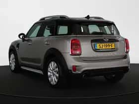 MINI Countryman (2018) thumbnail 4