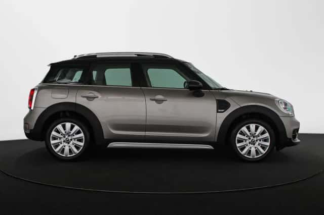 MINI Countryman (2018) thumbnail 32