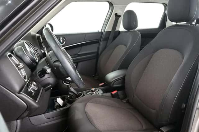 MINI Countryman (2018) thumbnail 6