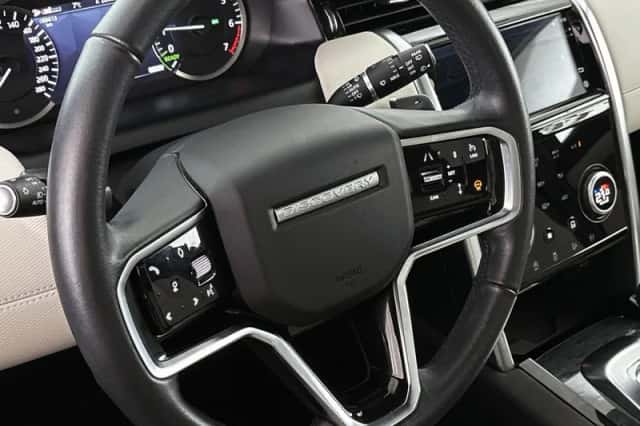 Land Rover Discovery Sport (2023) thumbnail 13