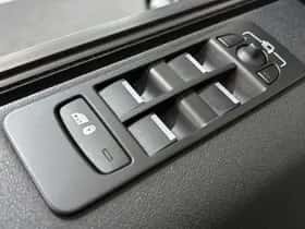 Land Rover Discovery Sport (2023) thumbnail 35