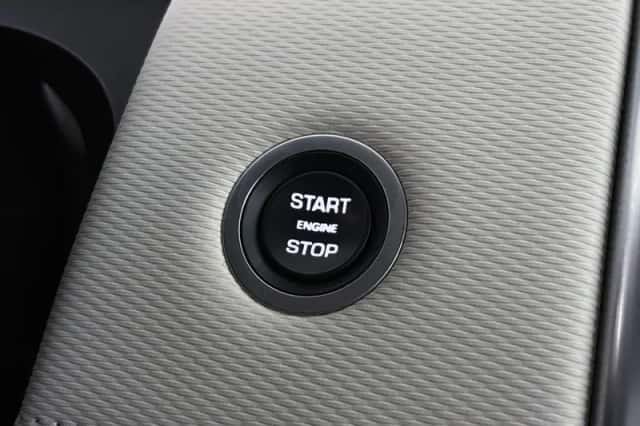 Land Rover Discovery Sport (2023) thumbnail 39