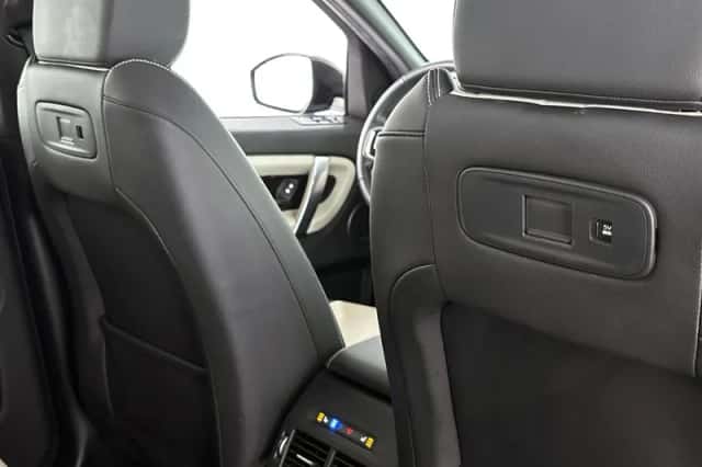 Land Rover Discovery Sport (2023) thumbnail 46