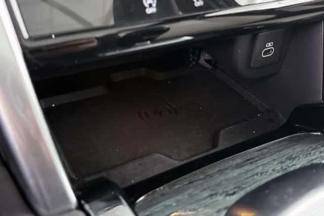 Land Rover Discovery Sport (2023) thumbnail 50