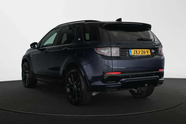 Land Rover Discovery Sport (2023) thumbnail 4