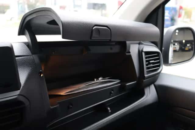 Opel Vivaro-e (2025) thumbnail 18