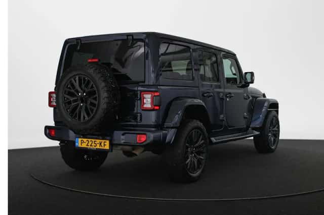 Jeep Wrangler (2022) thumbnail 3