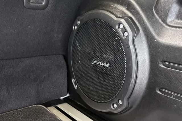 Jeep Wrangler (2022) thumbnail 23