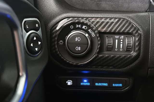 Jeep Wrangler (2022) thumbnail 30