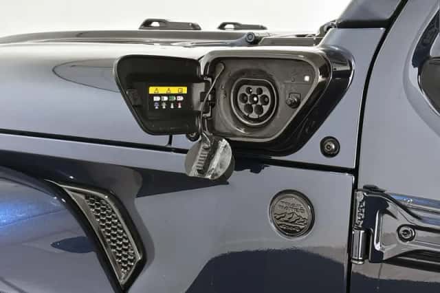 Jeep Wrangler (2022) thumbnail 34
