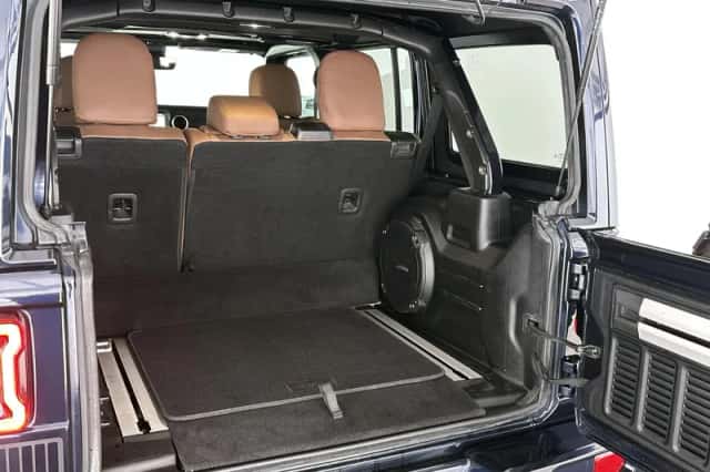 Jeep Wrangler (2022) thumbnail 10